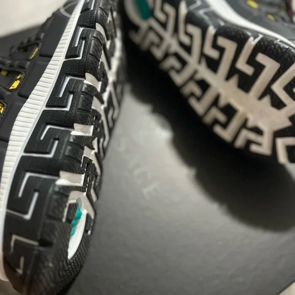 Versace greca sneakers like new
